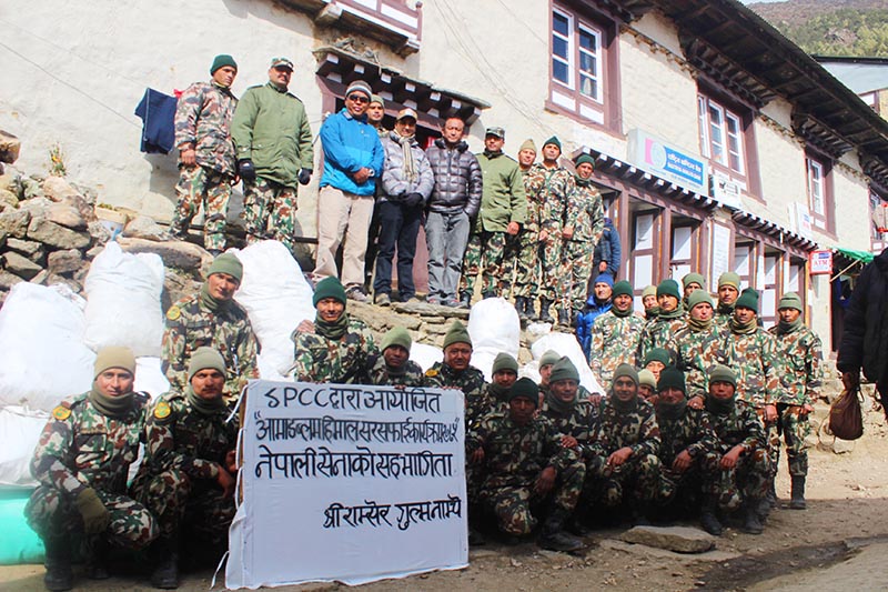 Nepal Army Cleans Mount Everest