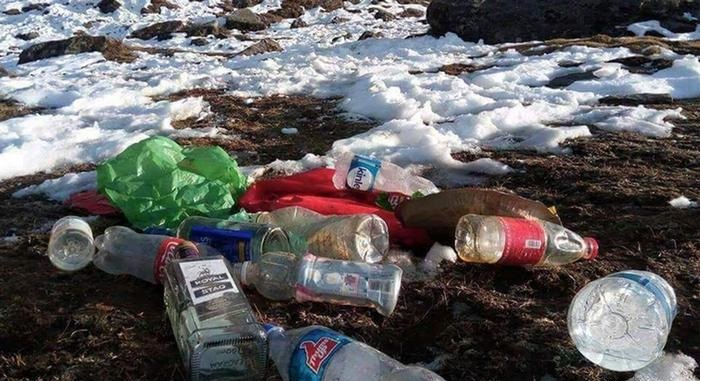 Nepal Ban of Plastic Usage At Mt. Everest